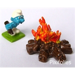 Pixi PEYO : Mini & Village Schtroumpf MINI-VILLAGE SCHTROUMPF / Le Schtroumpf au feu de camp - 2 fig. Pixi PEYO : Mini & Village Schtroumpf MINI-VILLAGE SCHTROUMPF / Le Schtroumpf au feu de camp - 2 fig.