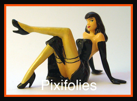 Pixi BERTHET : Pin-Up La Pin'up assise / Boutique BD3D