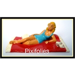 Pixi NOTRE SIECLE : La Plage Fille allongée