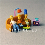 Pixi MINI : Héros de BD The Simpson on the TV couch